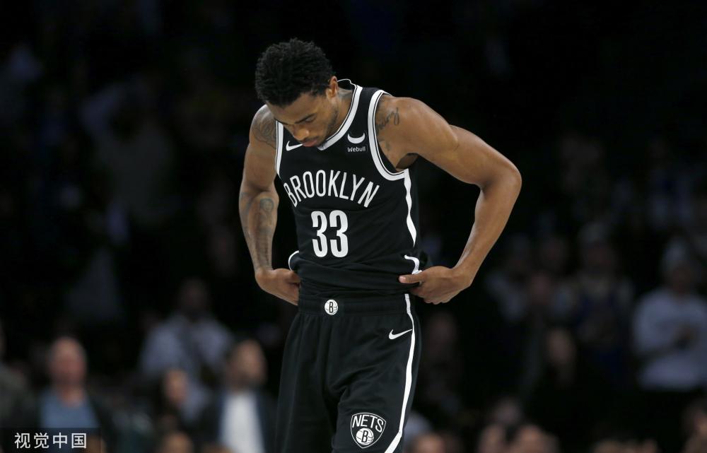 巡回赛中屡 巡回赛中屡